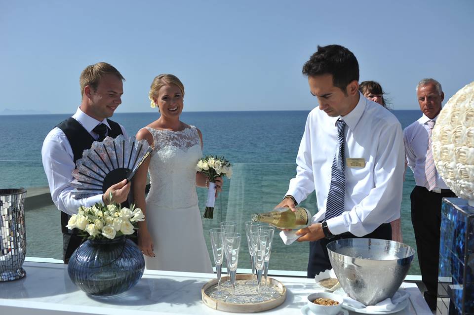 Emelia and Martin wedding in a hotel near Rethymnon